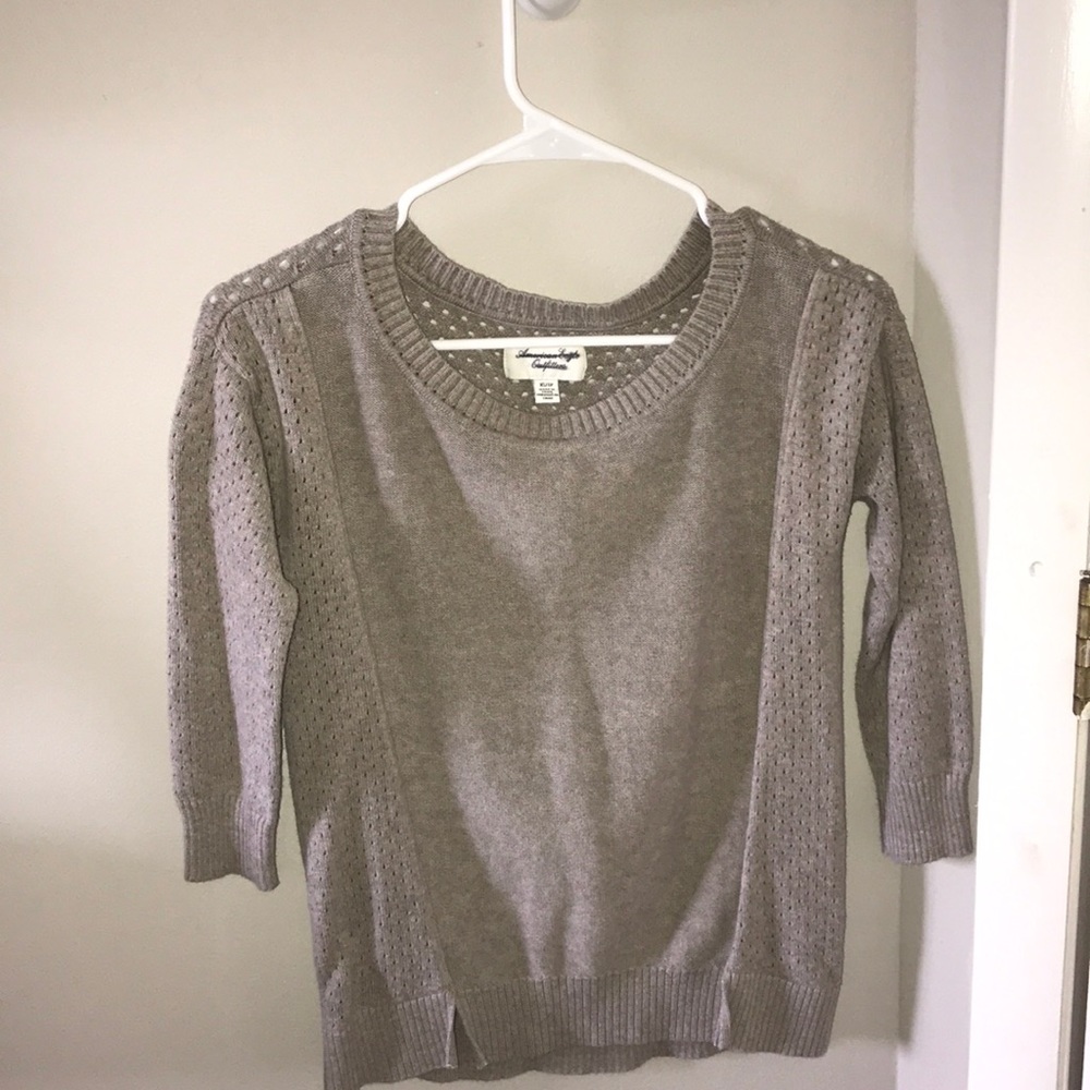 quarter length sleeve american eagle sweater